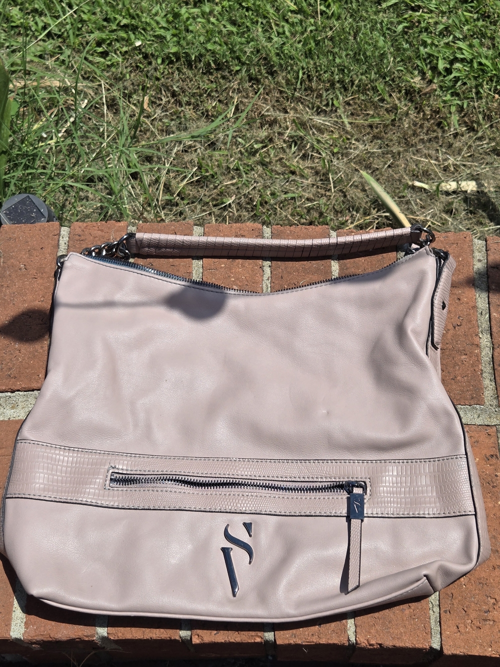 Simply Vera Wang Letta Contemporary Hobo Bag Handbag Purse - Prairie Pink - Used